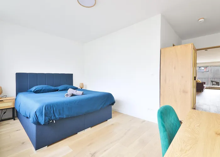 Quartier Canal Saint Martin Free Netflix